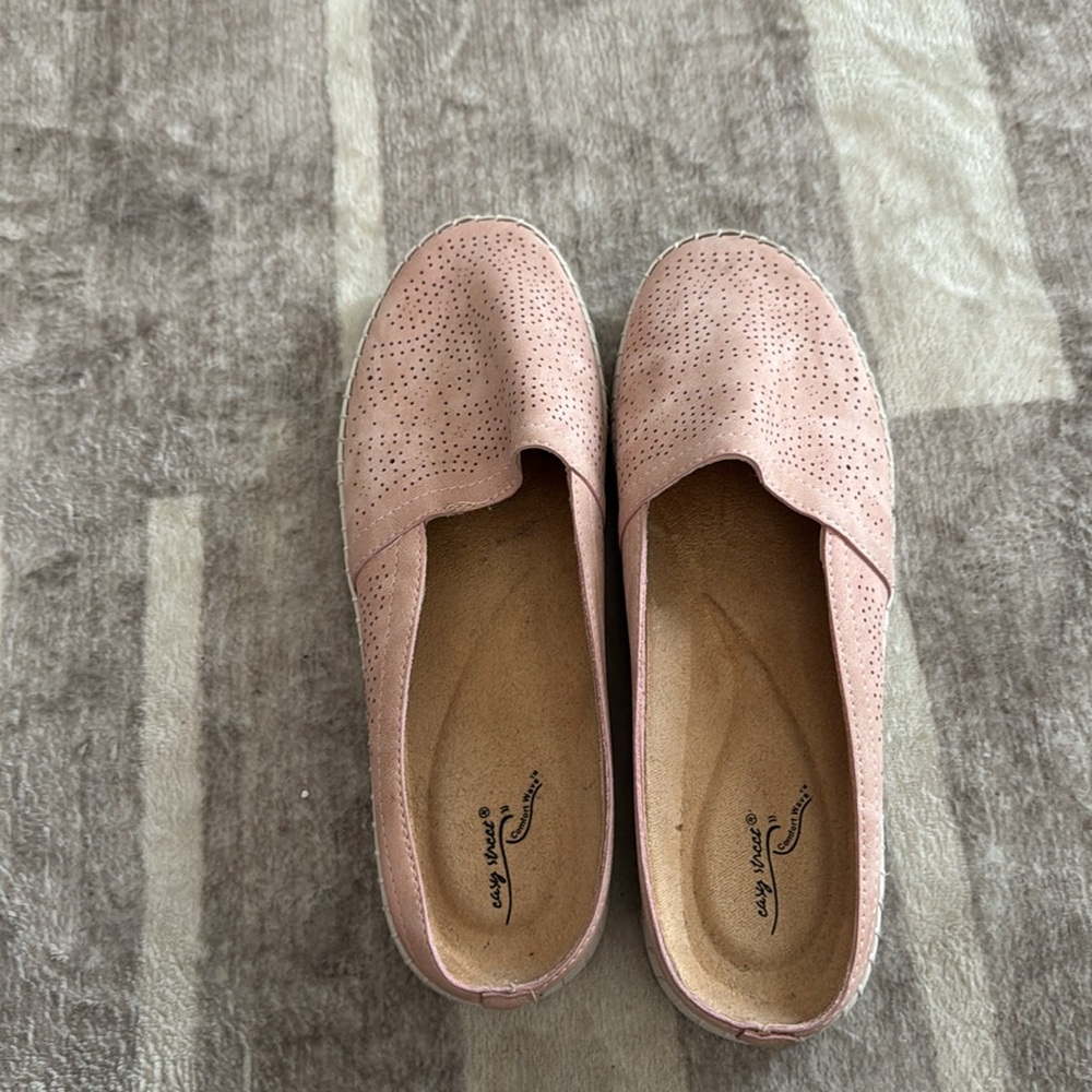 Easy Street Comfort Wave Mules Size 9.5 women's - Picture 3 of 6